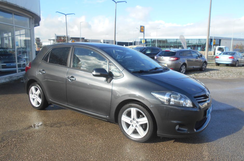 Toyota Auris 1.4 D-4D DYNAMIC