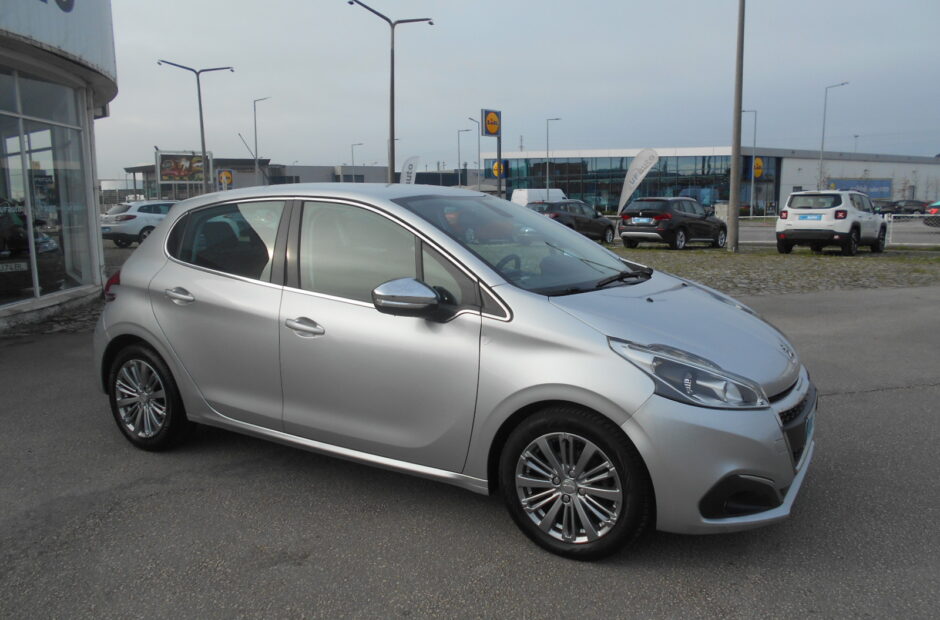 Peugeot 208 1.6 BlueHDI Allure