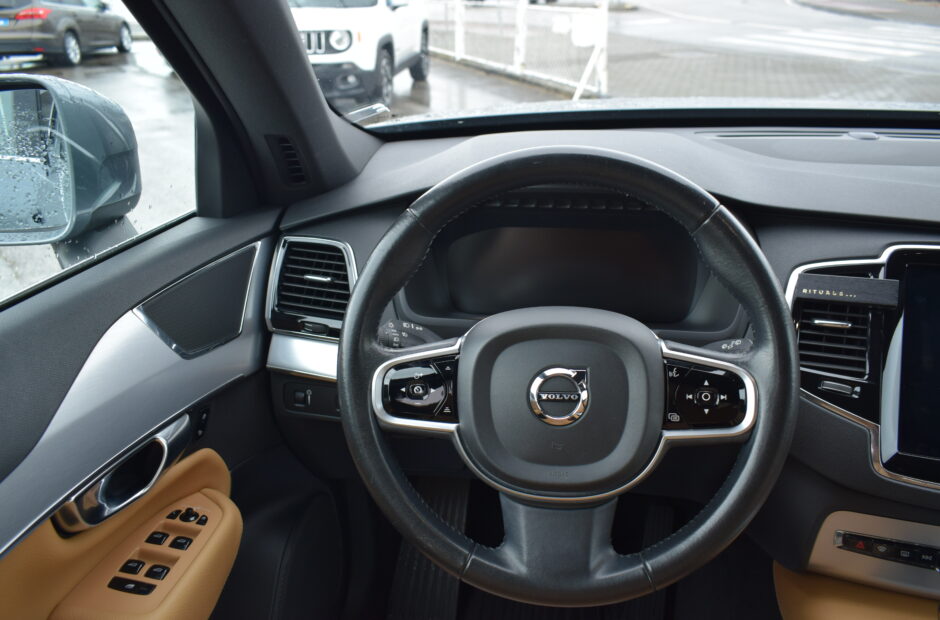 Volvo XC90 Inscription D4